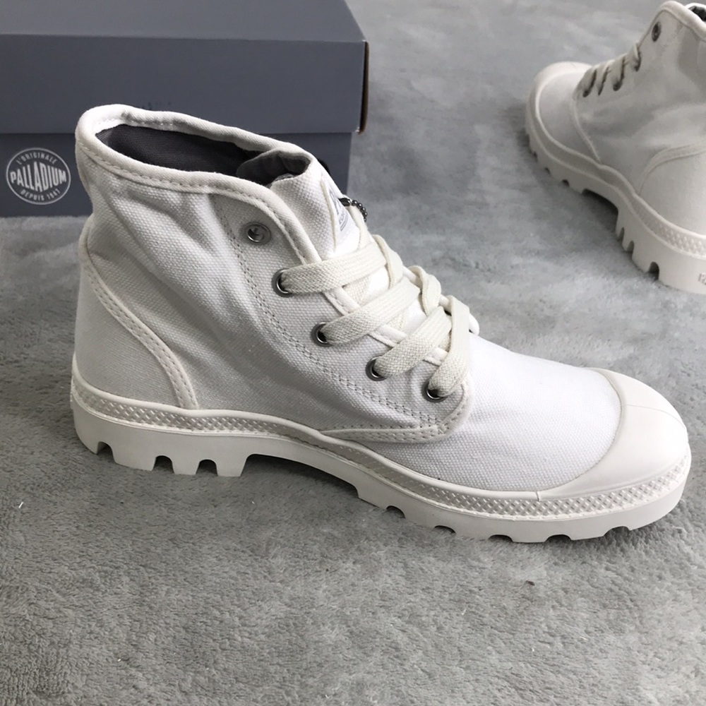 Palladium Women's Pampa Hi Star White Boots New in Box - Picture 9 of 15